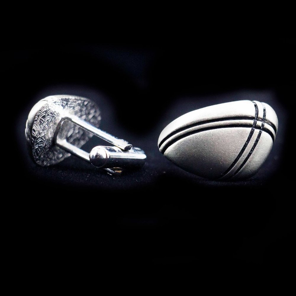 TRIANGULAR CUFFLINKS WITH A SATIN FINISH - McTSGB1